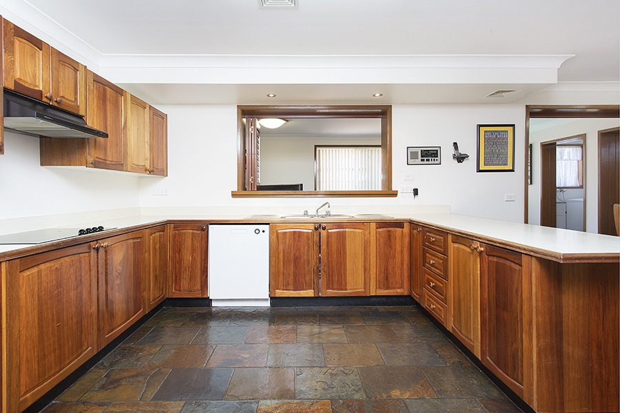61 Martin Crescent, Milperra Sold by Gavan Property - image 1