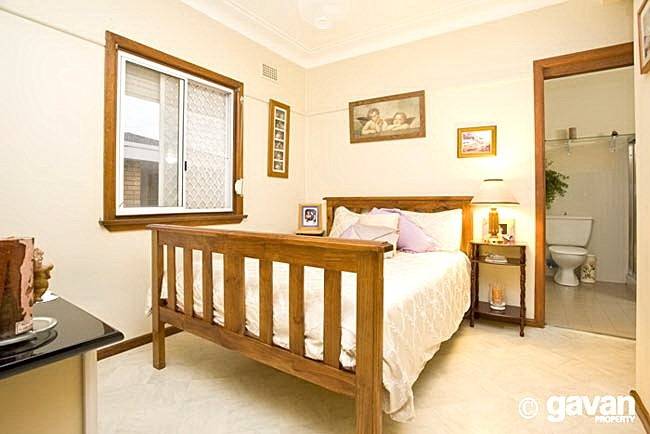 7 Paris Street, Carlton Sold by Gavan Property - image 1
