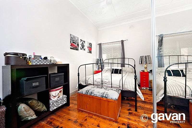 108 Railway Parade, Mortdale Sold by Gavan Property - image 1