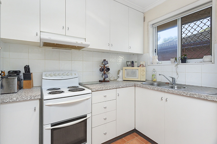 6/33 Oxford Street, Mortdale Sold by Gavan Property - image 1