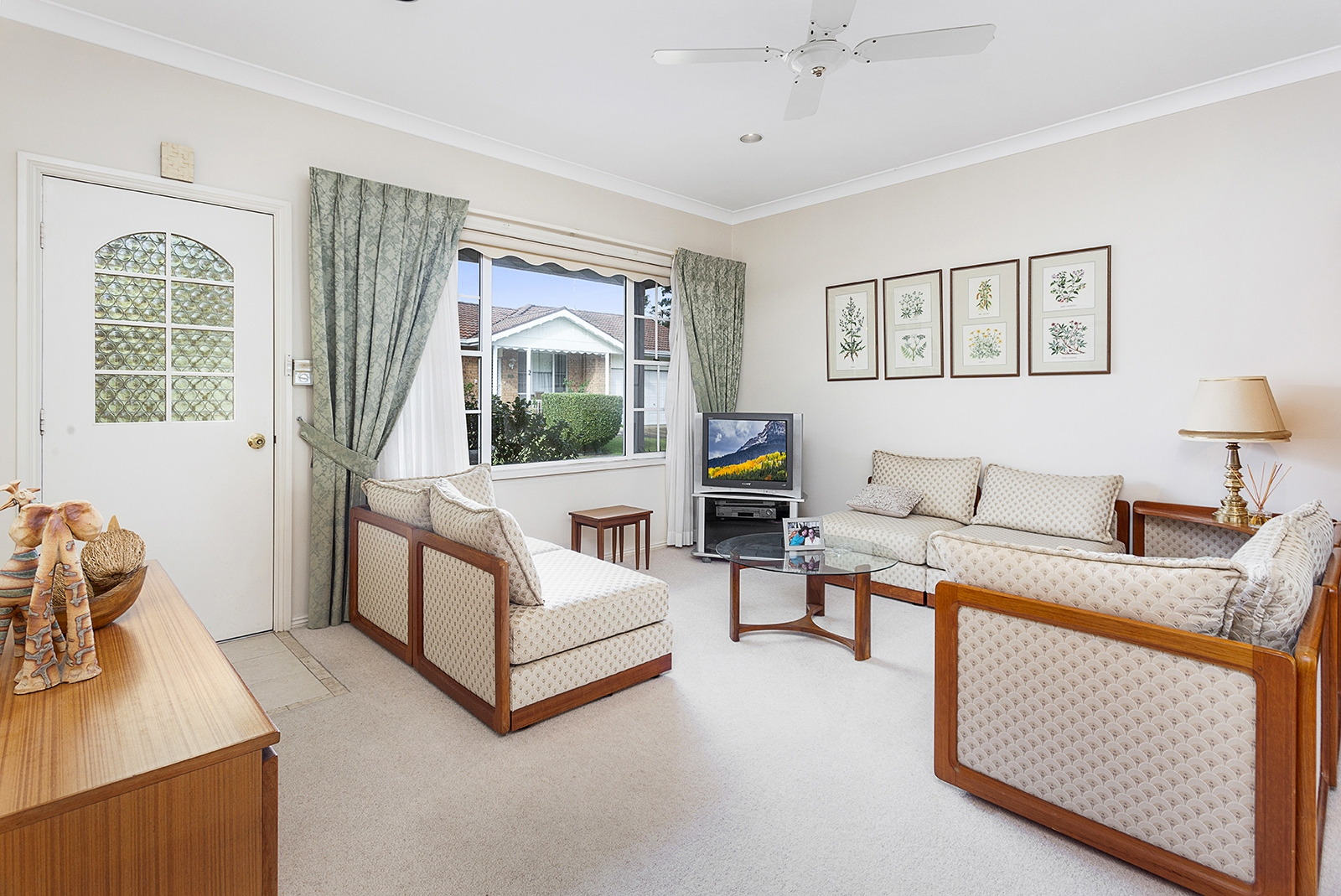 3/14 Resthaven Road, South Hurstville Sold by Gavan Property - image 1