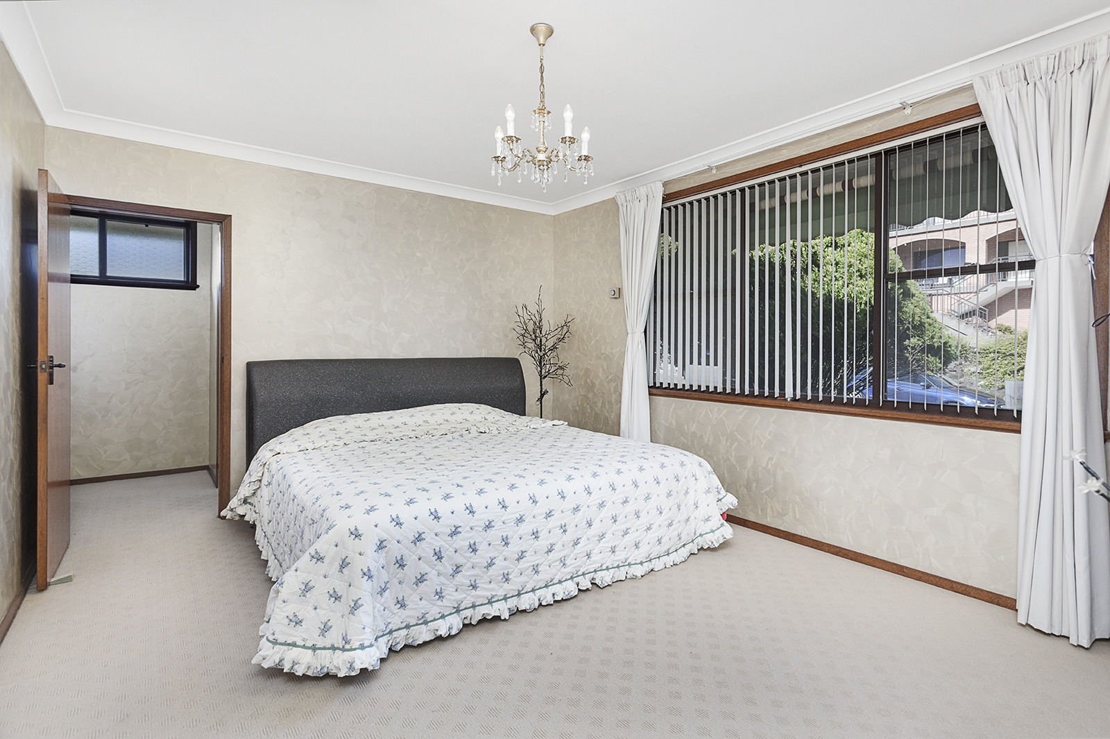 12 Tallowwood Avenue, Lugarno Sold by Gavan Property - image 1