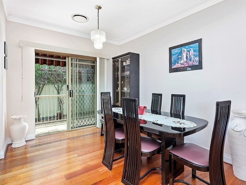 3/9 Heath Road, Blakehurst Sold by Gavan Property - image 1