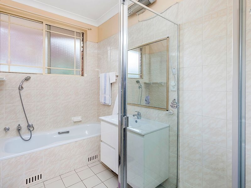3/9 Heath Road, Blakehurst Sold by Gavan Property - image 1