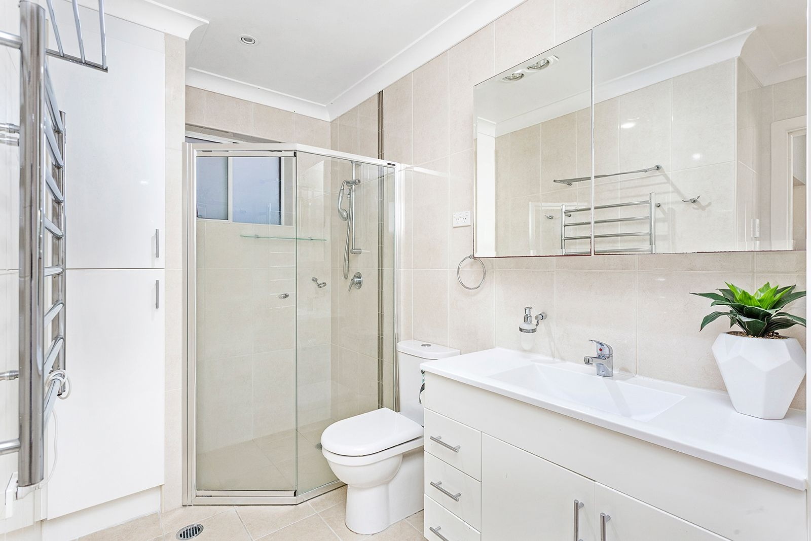 16 Judd Street, Oatley Sold by Gavan Property - image 1