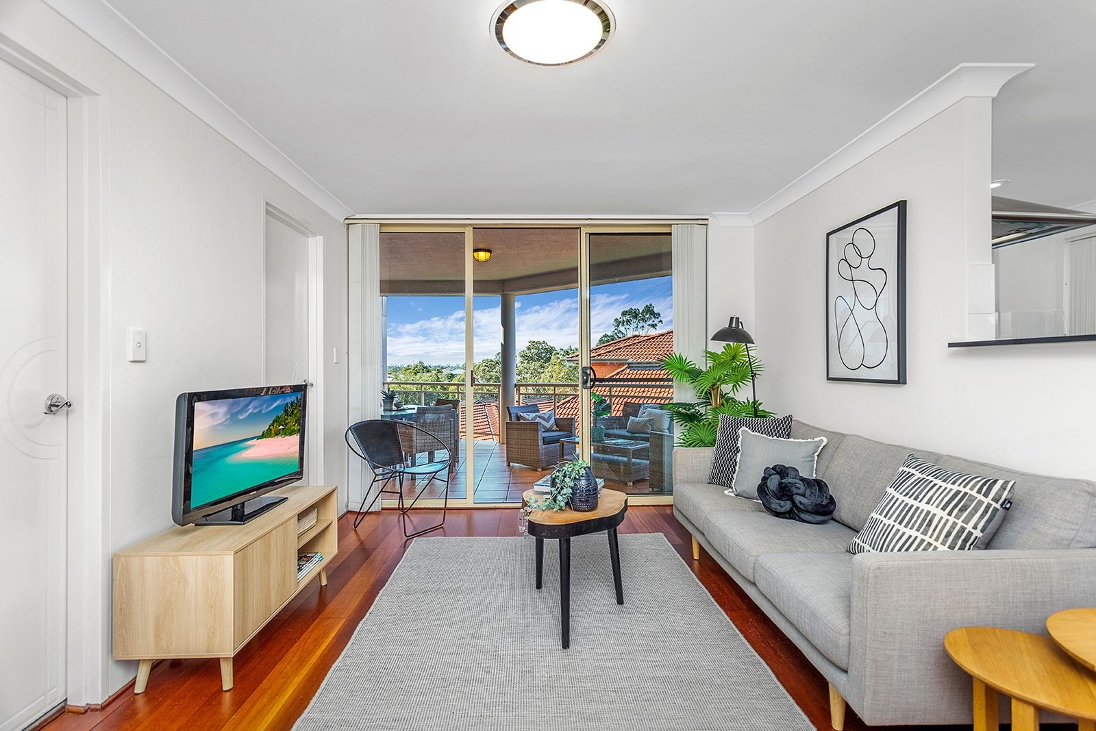 5/513-517 Kingsway, Miranda Sold by Gavan Property - image 1