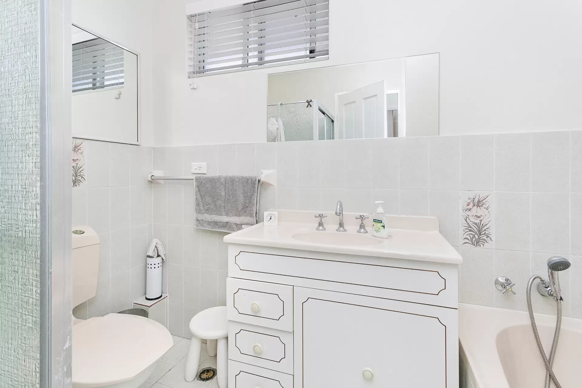 3/83 Connells Point Road, South Hurstville Leased by Gavan Property - image 1