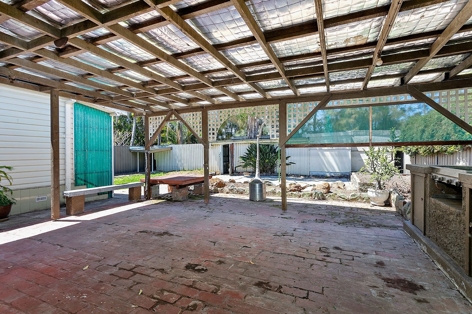 8 Yathong Road, Caringbah Sold by Gavan Property - image 1