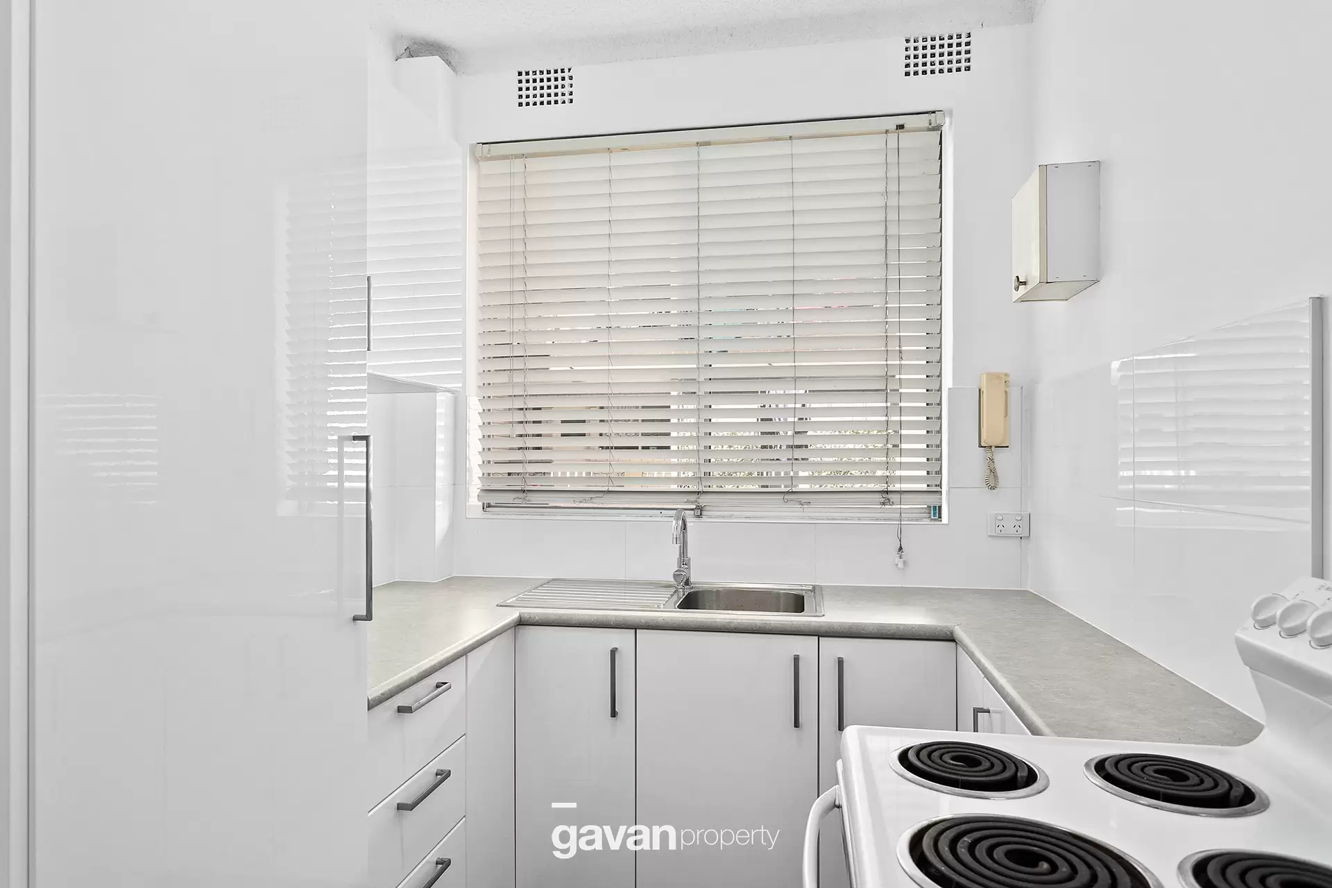 1/68 Park Road, Hurstville Leased by Gavan Property - image 1