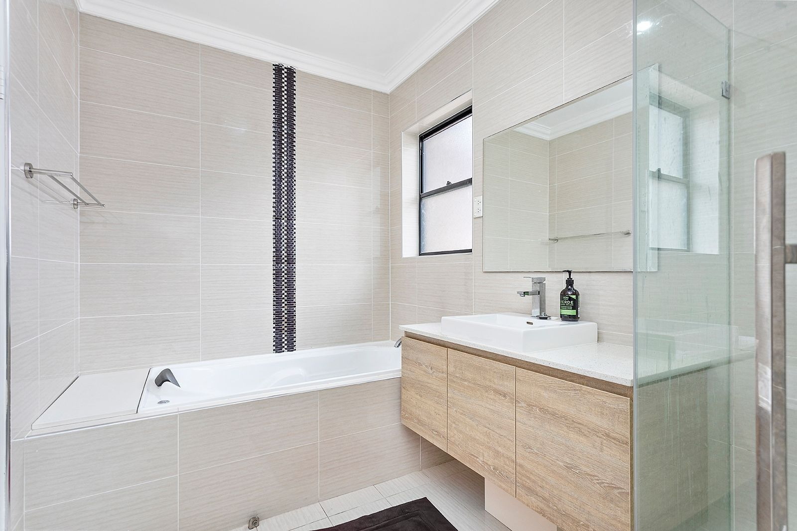 2/27b Samuel Street, Peakhurst Sold by Gavan Property - image 1