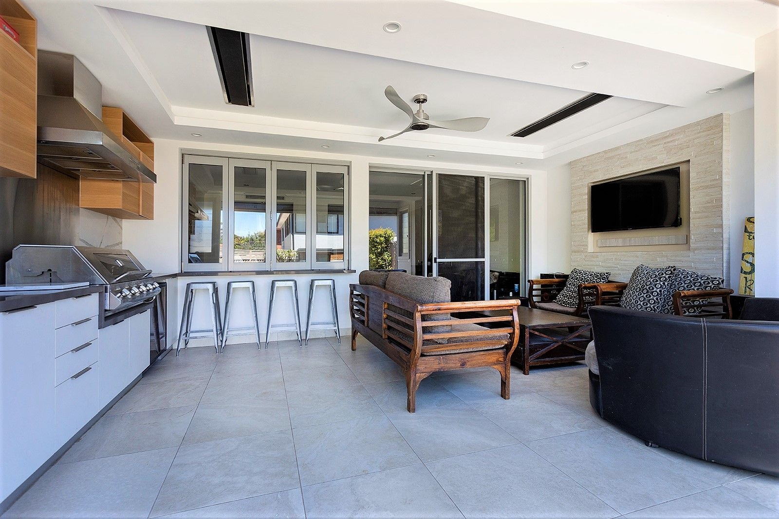 2/27b Samuel Street, Peakhurst Sold by Gavan Property - image 1