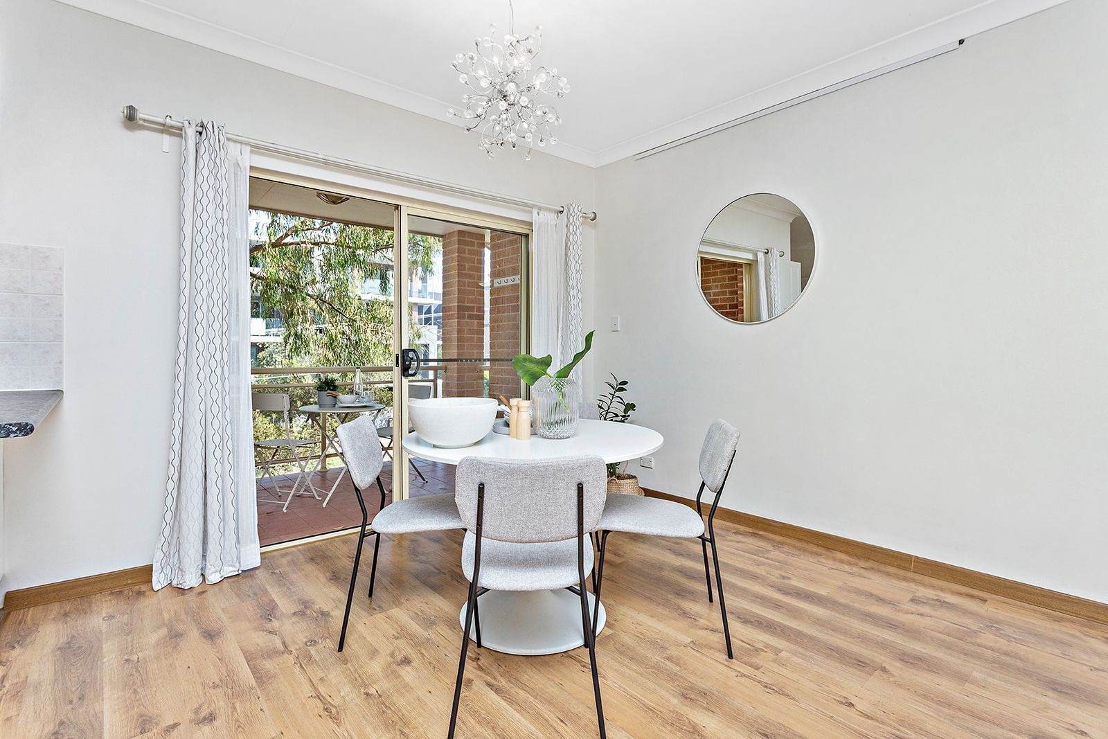 9/11-17 Bembridge Street, Carlton Sold by Gavan Property - image 1