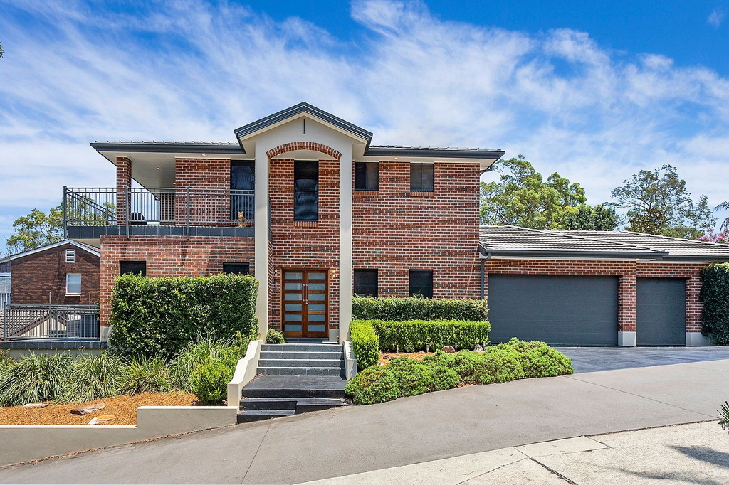 7 Tea Tree Place, Lugarno Sold by Gavan Property