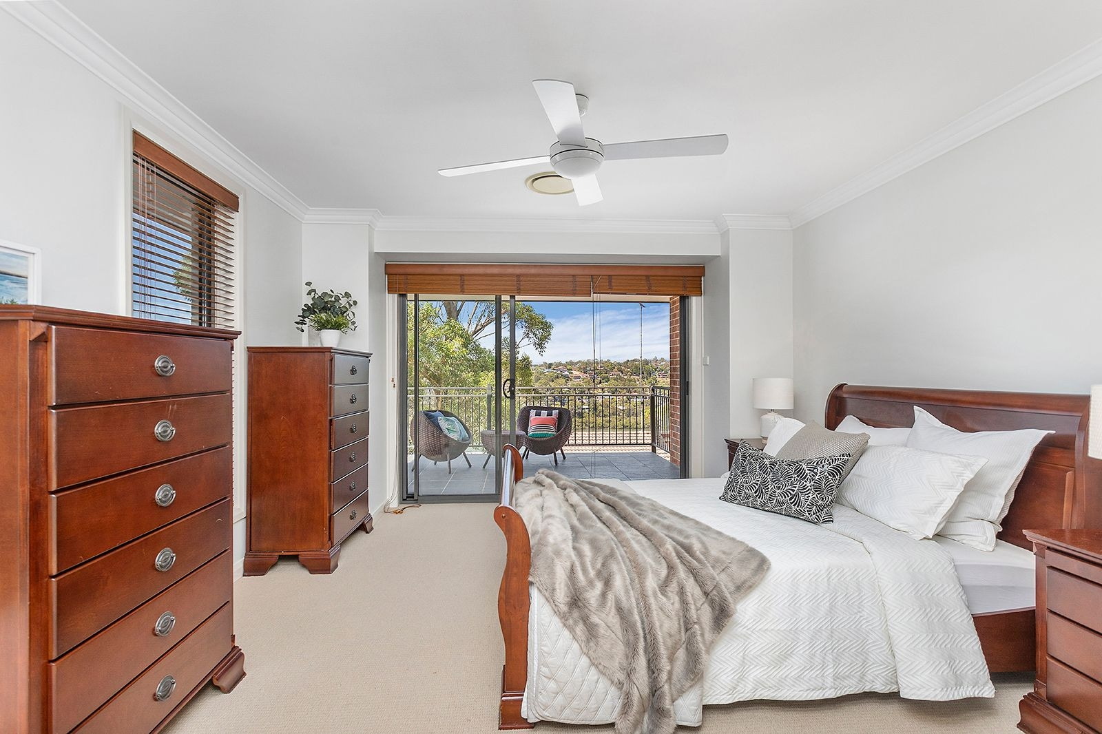 7 Tea Tree Place, Lugarno Sold by Gavan Property - image 1