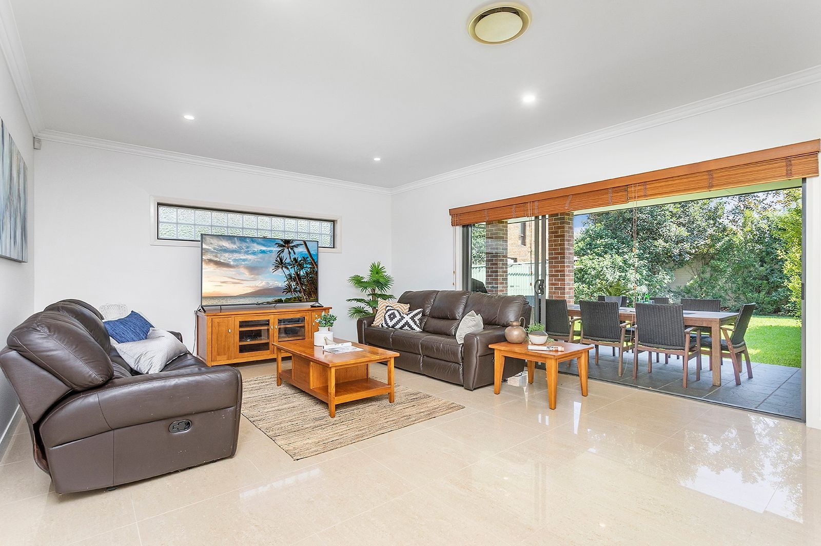 7 Tea Tree Place, Lugarno Sold by Gavan Property - image 1