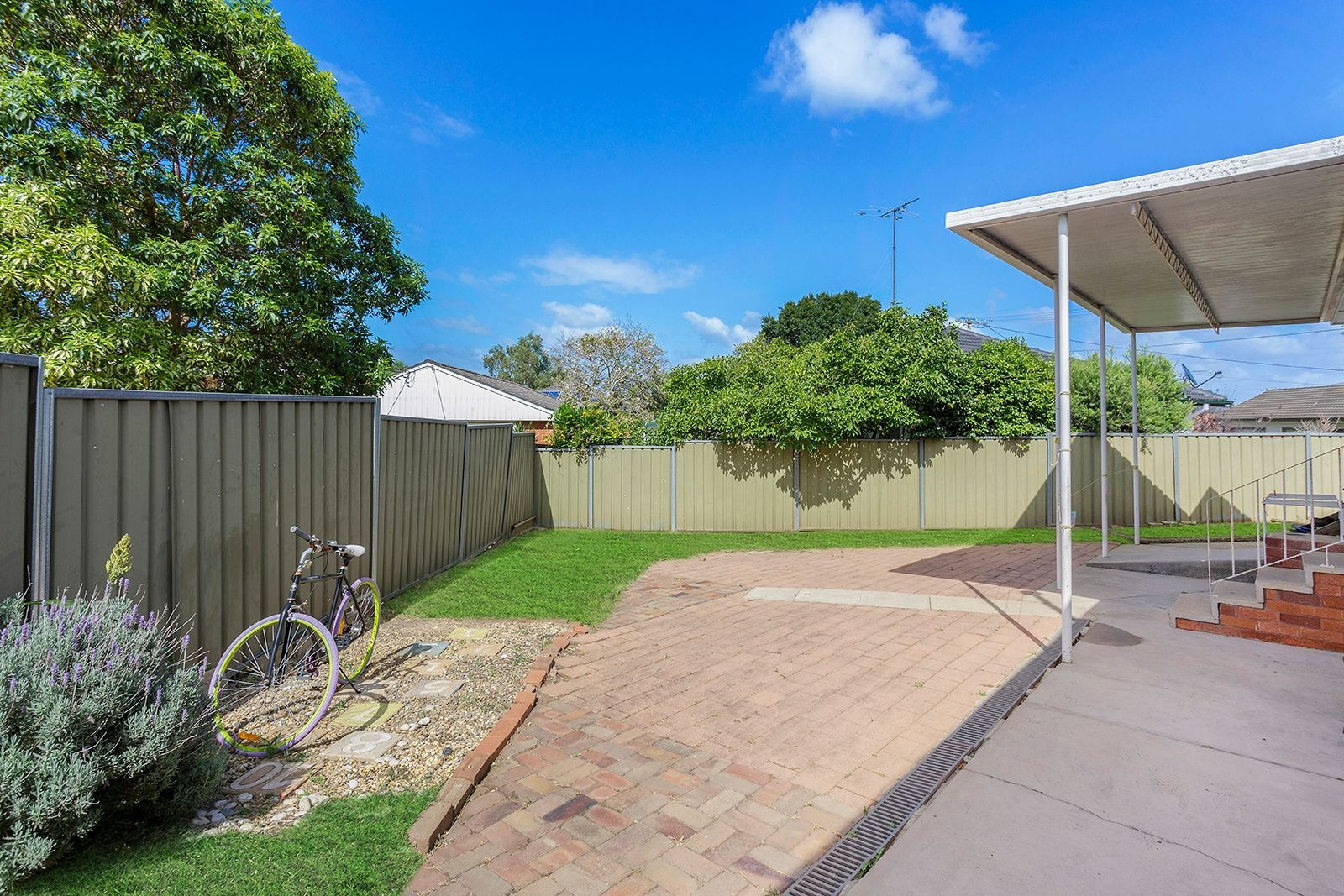 25 Sunlea Ave, Mortdale Sold by Gavan Property - image 1