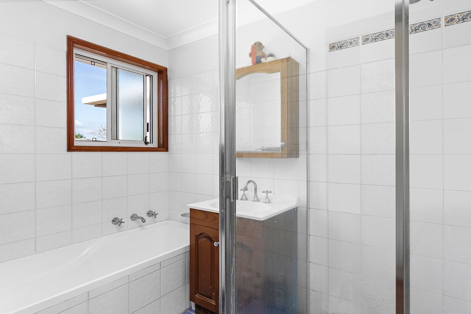 25 Sunlea Ave, Mortdale Sold by Gavan Property - image 1