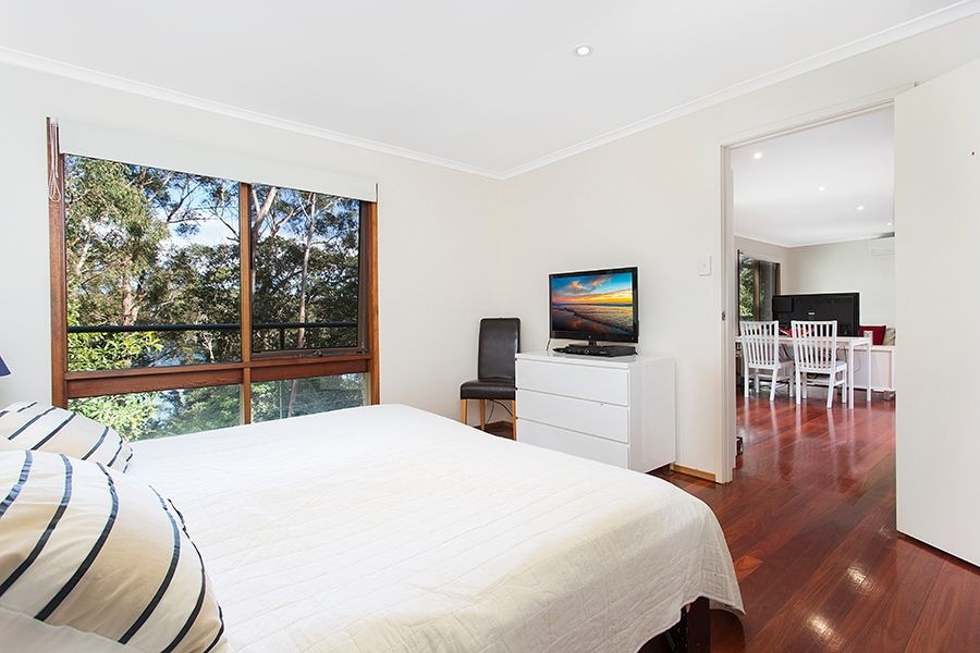 15 Banksia Place, Lugarno Sold by Gavan Property - image 1