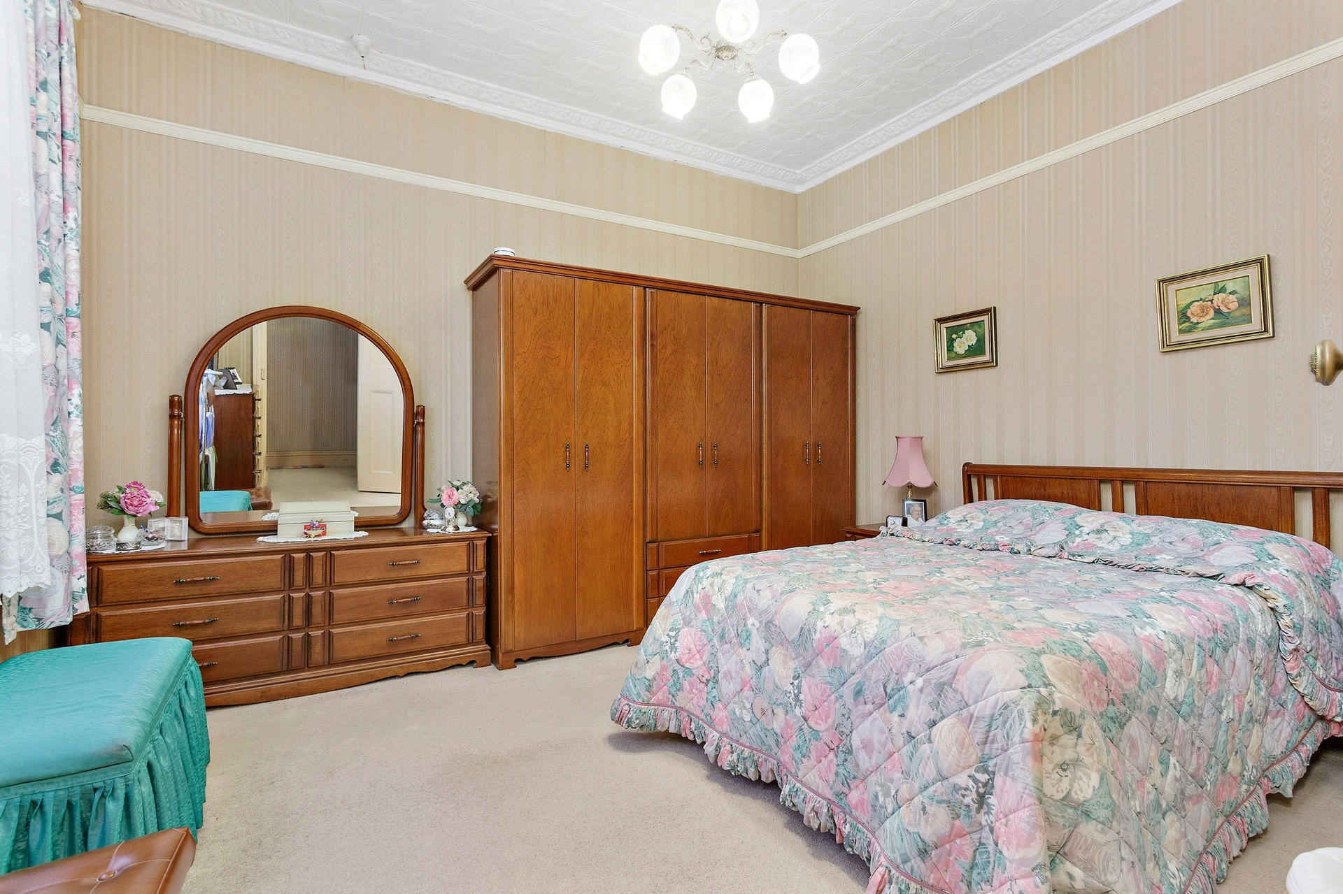 18 Rickard Road, South Hurstville Sold by Gavan Property - image 1
