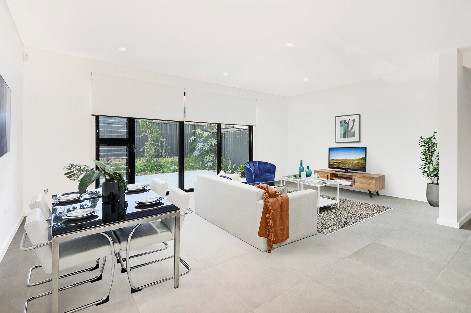 10/11 Rhonda Avenue, Narwee Sold by Gavan Property - image 1