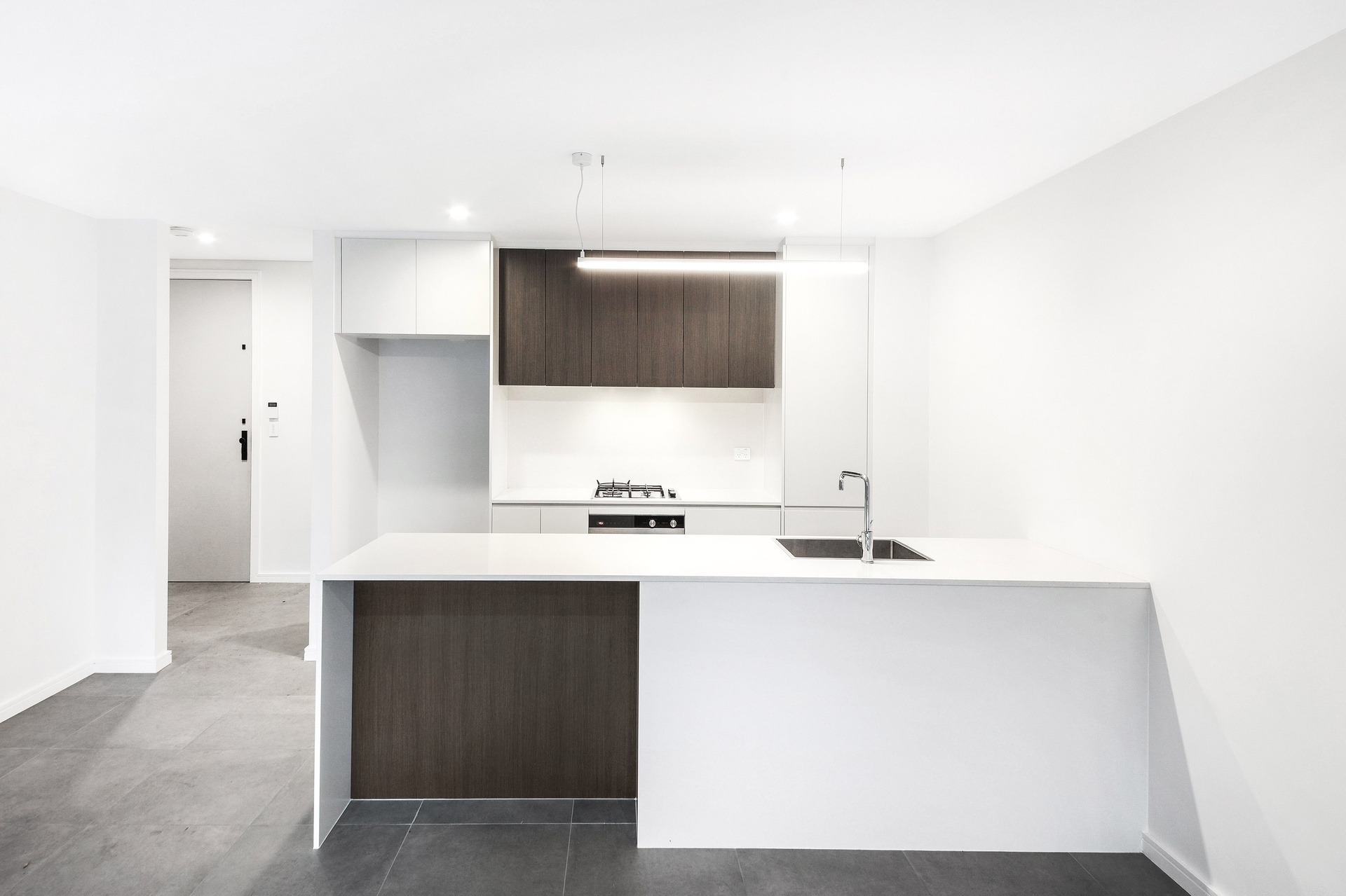 10/11 Rhonda Avenue, Narwee Sold by Gavan Property - image 1