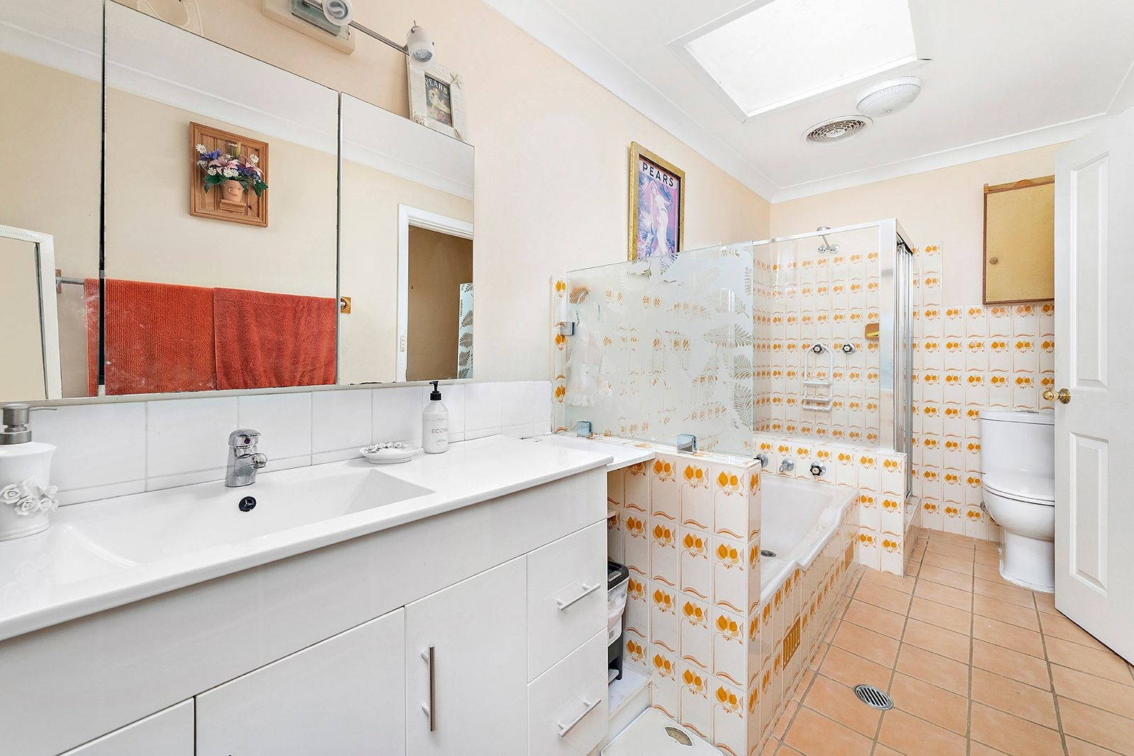36 Hendy Avenue, Panania Sold by Gavan Property - image 1