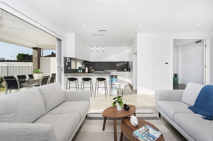 4 Loader Avenue, Beverly Hills Sold by Gavan Property - image 1