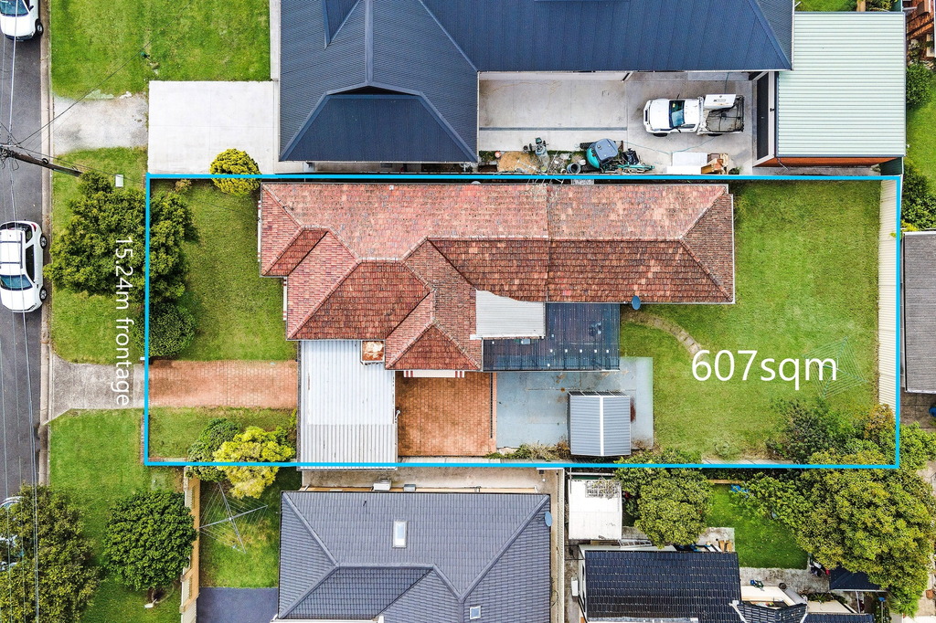 35 Burns Road, Picnic Point Sold by Gavan Property