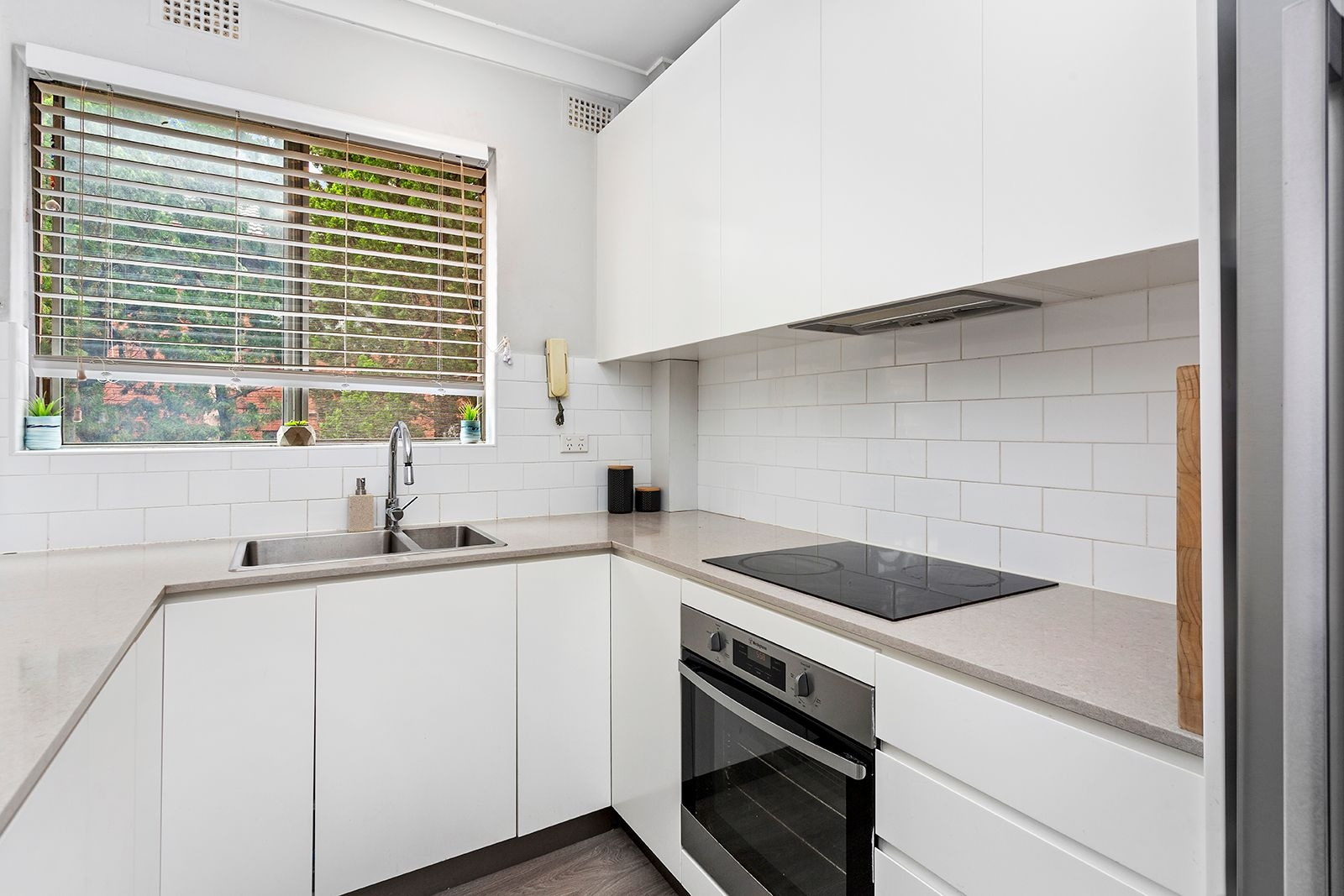 4/24-26 Station Street, Mortdale Sold by Gavan Property - image 1