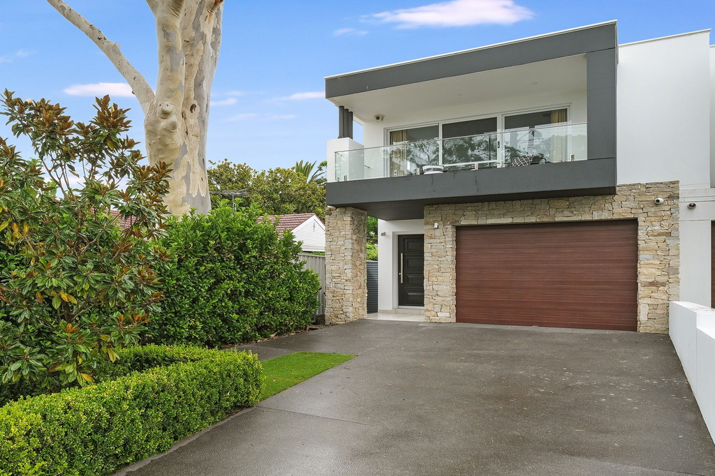 1158A Forest Road, Lugarno Sold by Gavan Property