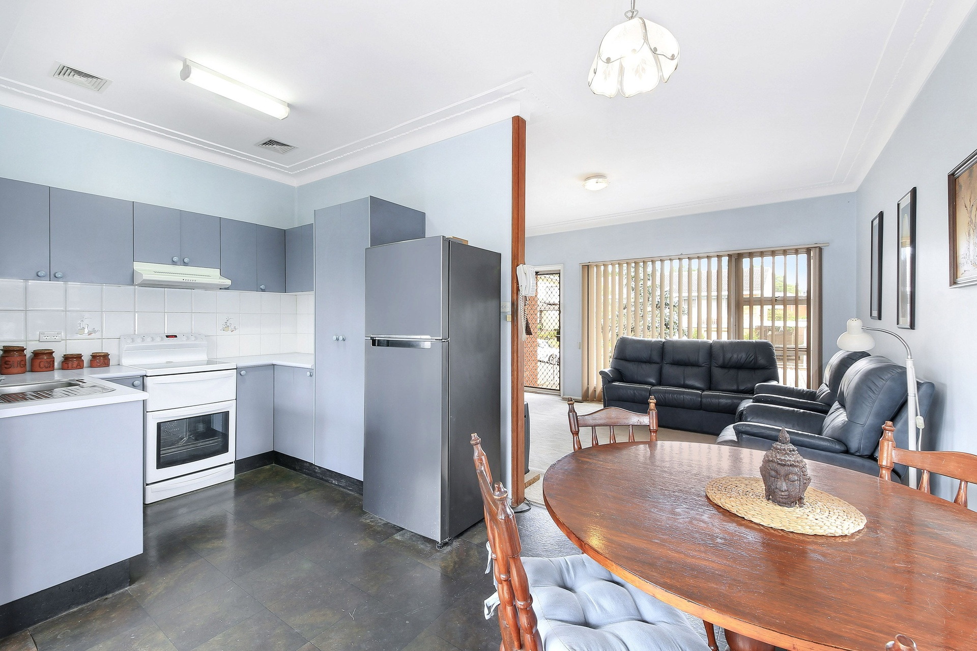 39 Whitegates Avenue, Peakhurst Heights Sold by Gavan Property - image 1