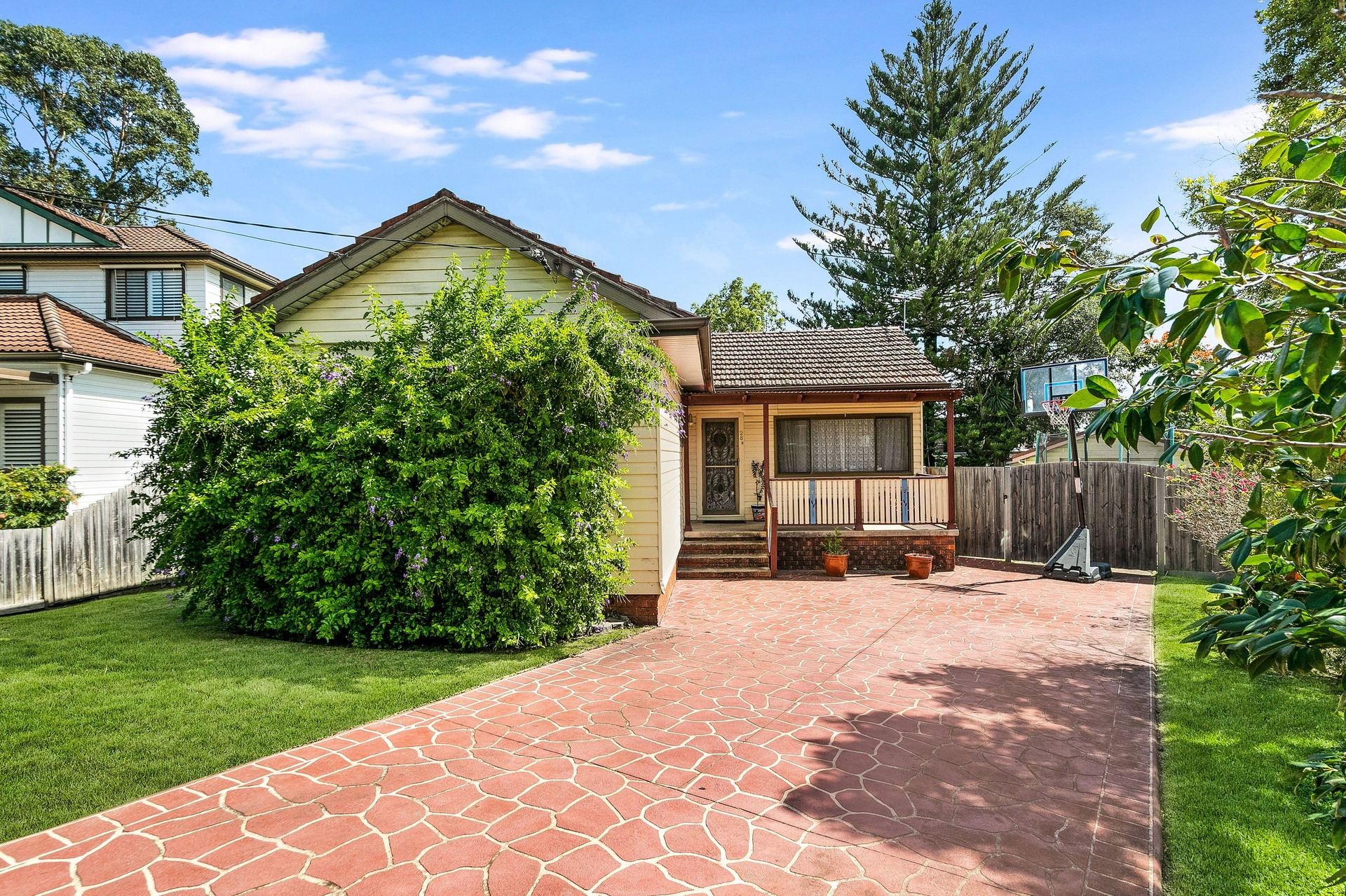 28 Uralla Avenue, Padstow Sold by Gavan Property - image 1