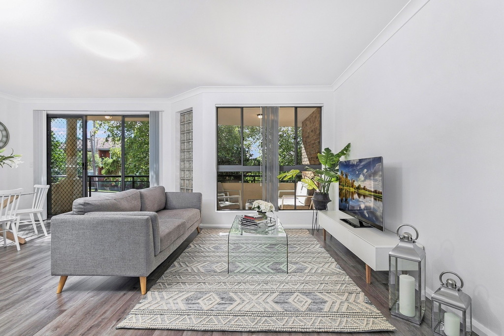 2/11 Andover Street, Carlton Leased by Gavan Property