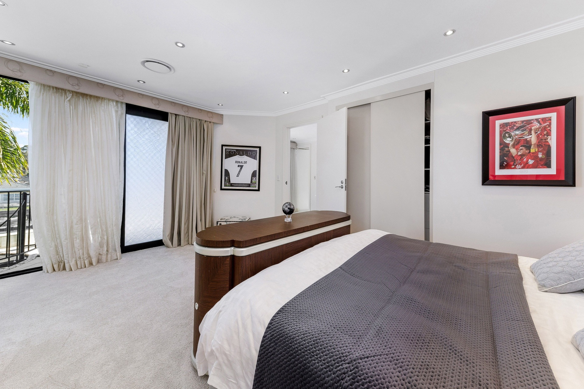 33 James Cook Island, Sylvania Waters Sold by Gavan Property - image 1