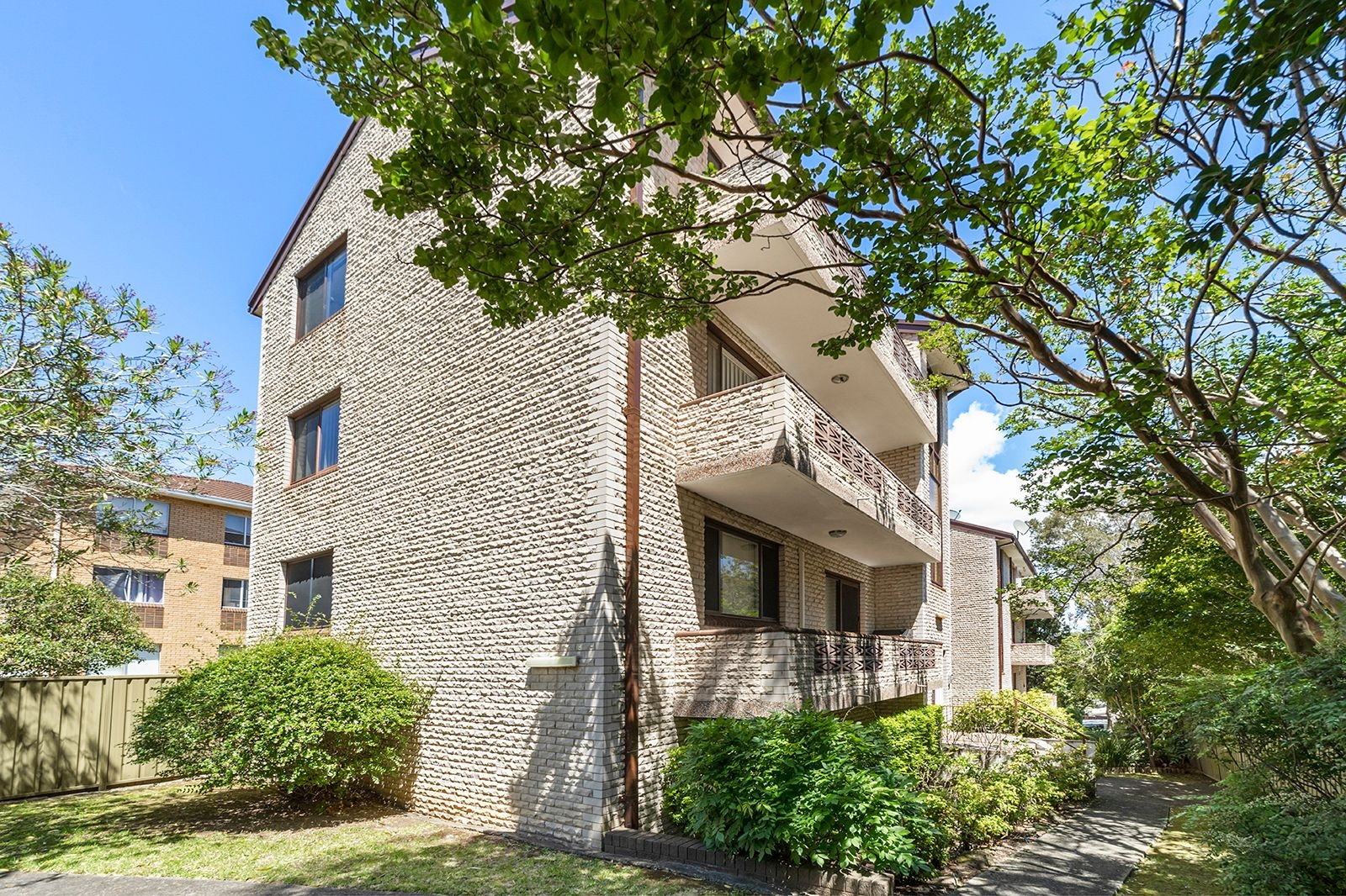 9/4-6 Jersey Avenue, Mortdale Sold by Gavan Property - image 1