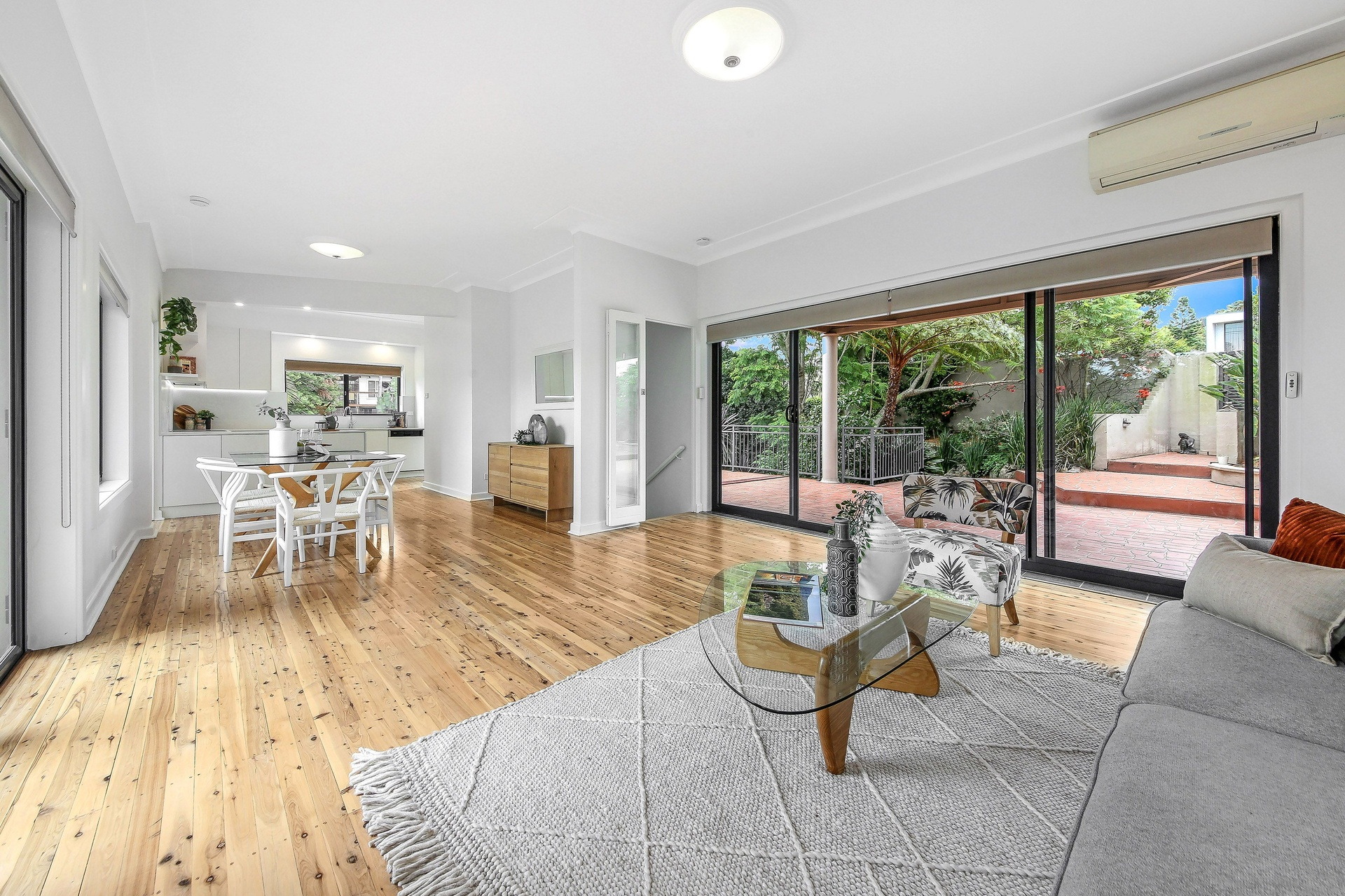 197 Kyle Parade, Kyle Bay Sold by Gavan Property - image 1