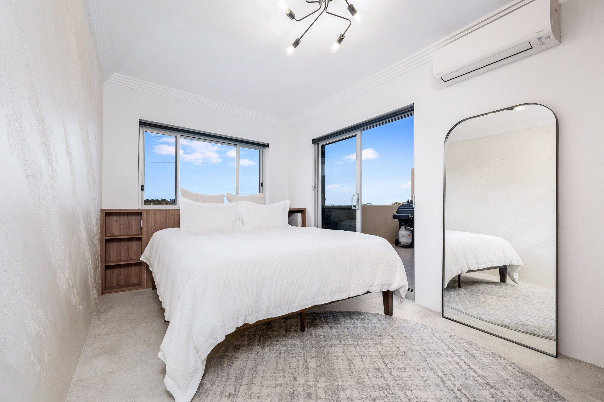 20/803 King Georges Road, South Hurstville Sold by Gavan Property - image 1