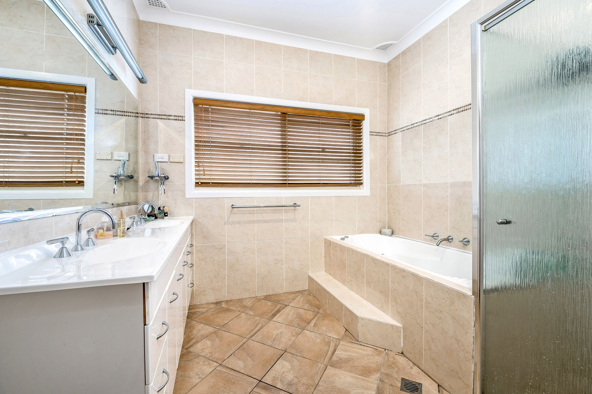 68 Waitara Parade, Hurstville Grove Sold by Gavan Property - image 1
