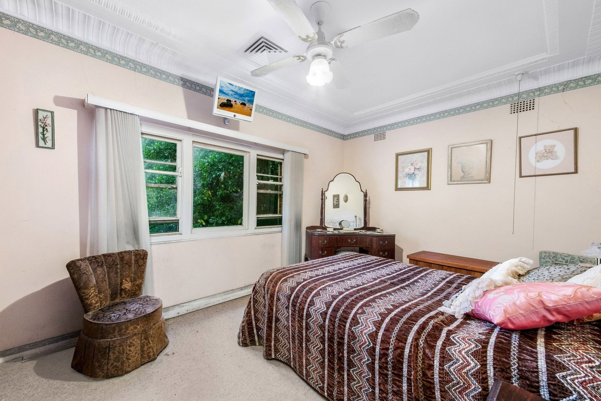 5 Rosebank Cres, Hurstville Sold by Gavan Property - image 1