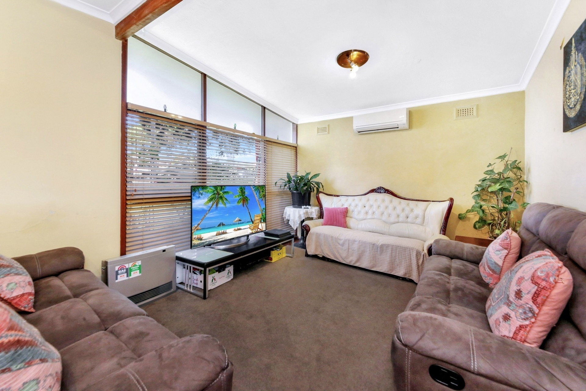 164 Lorraine Street, Peakhurst Heights Sold by Gavan Property - image 1