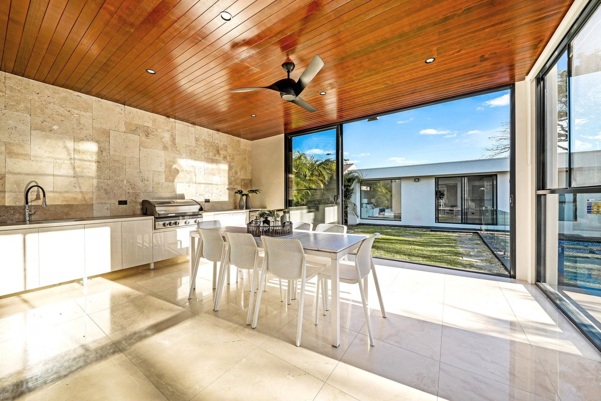 25 The Esplanade, South Hurstville Sold by Gavan Property - image 1