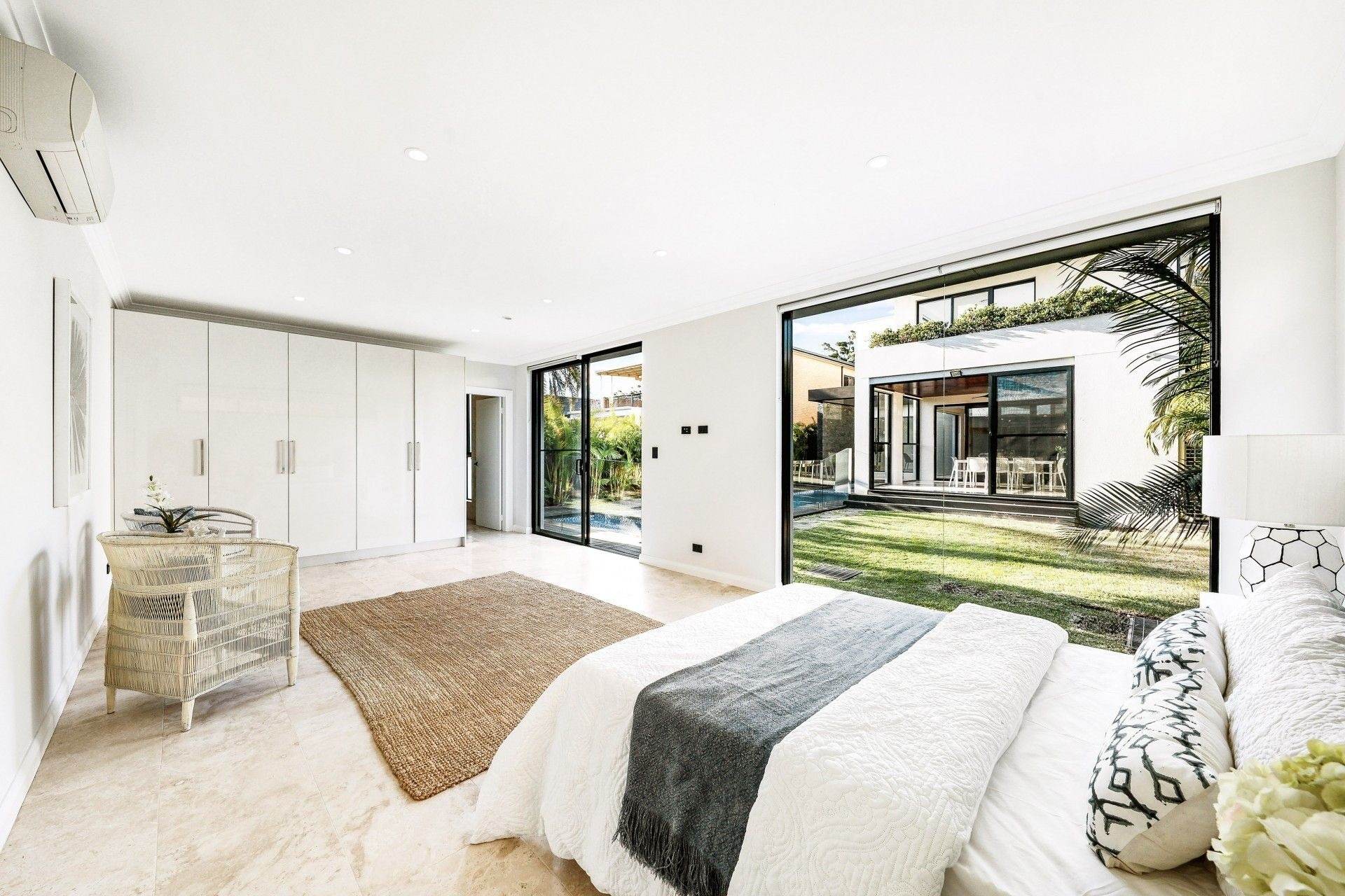 25 The Esplanade, South Hurstville Sold by Gavan Property - image 1