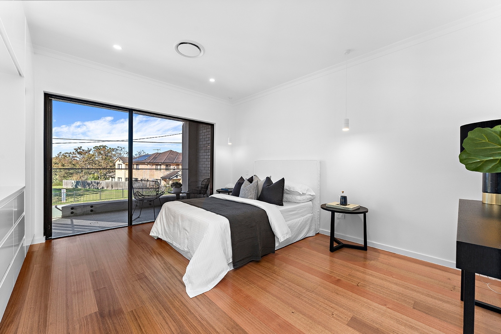 940 Forest Road, Lugarno Sold by Gavan Property - image 1