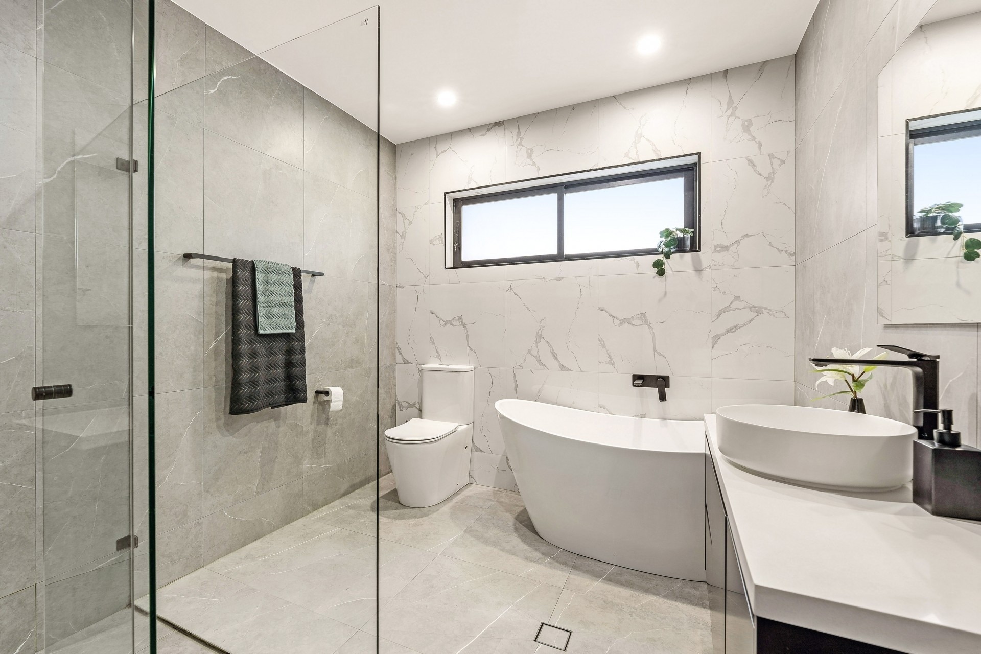 17 Beale Crescent, Peakhurst Sold by Gavan Property - image 1