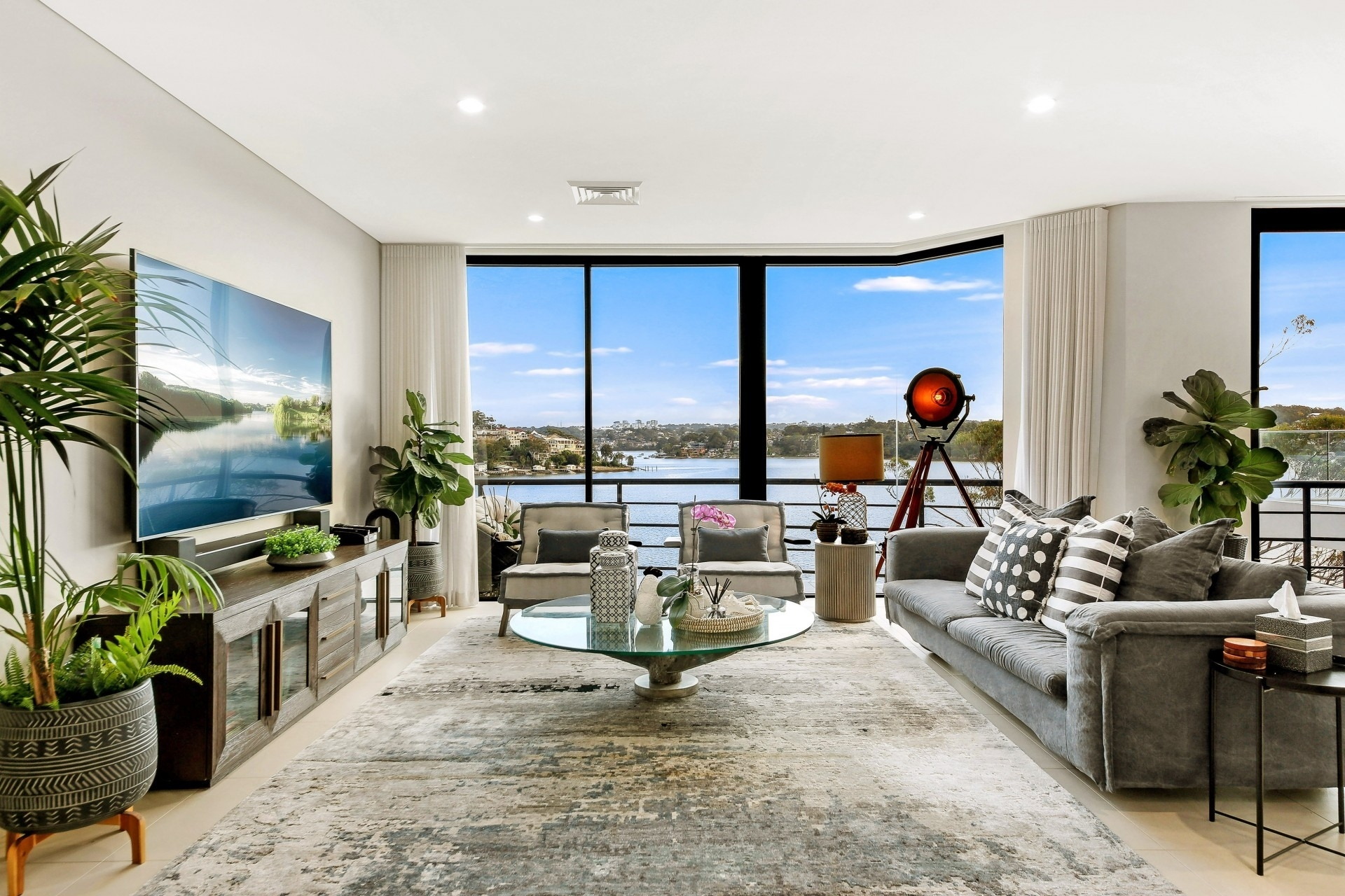 137 Kyle Parade, Kyle Bay Sold by Gavan Property - image 1