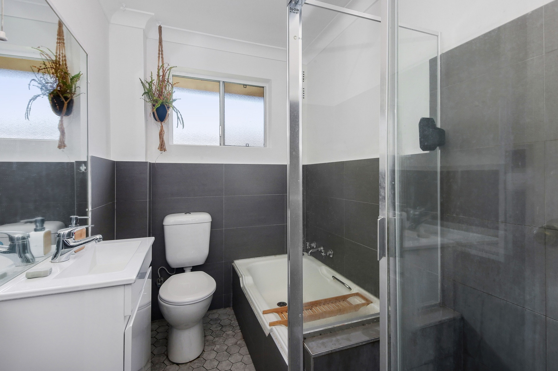 11/39-41 Oxford Street, Mortdale Sold by Gavan Property - image 1
