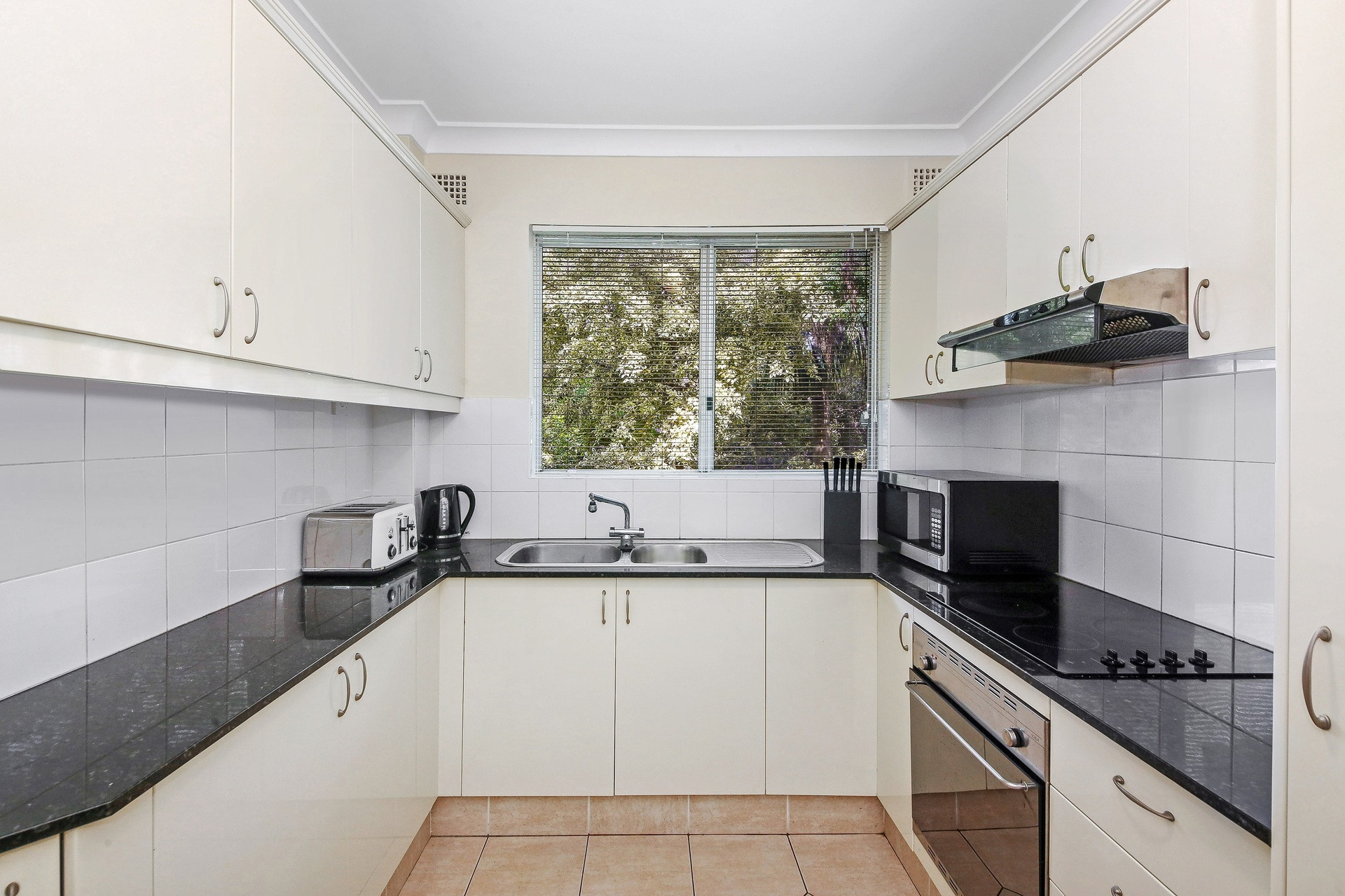 6/19-21 Station Street, Mortdale Sold by Gavan Property - image 1
