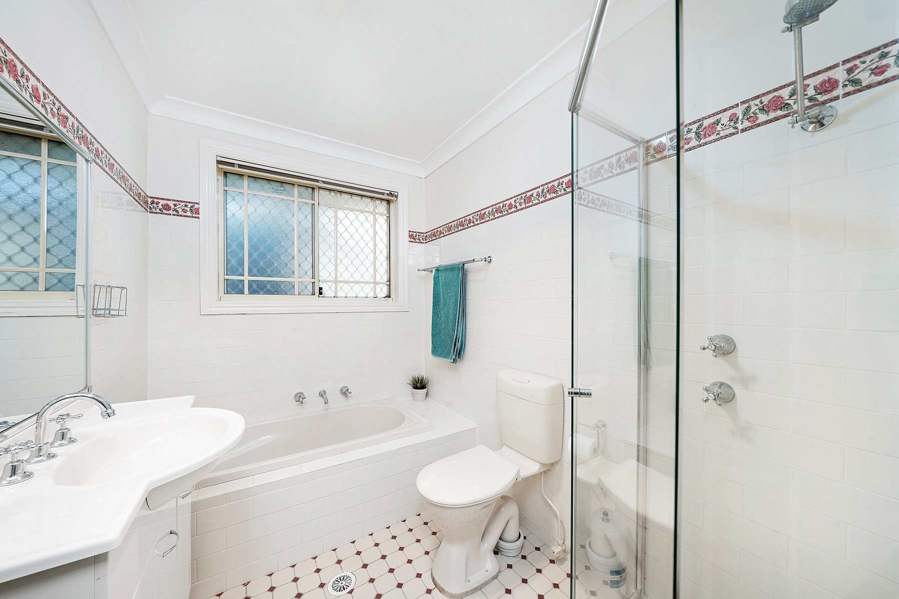 2/45 Boundary Road, Mortdale Sold by Gavan Property - image 1