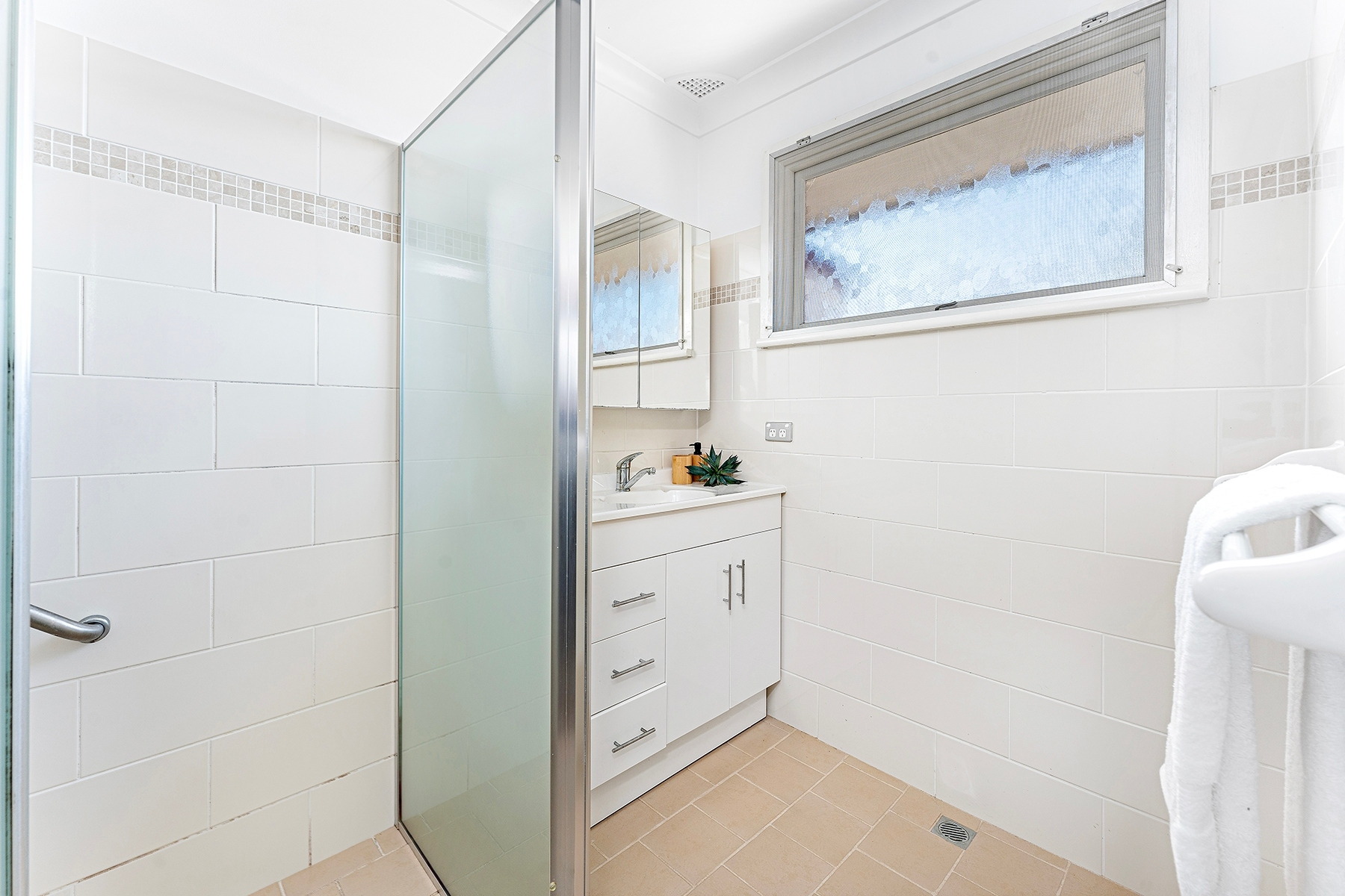 2/94 Morts Road, Mortdale Sold by Gavan Property - image 1