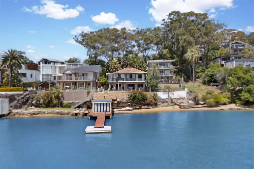 21 Boorroo Street, Kangaroo Point For Sale by Gavan Property